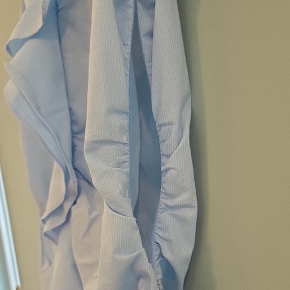 New York & Company Stretch Light Blue Ruched Ruffled Blouse Size Small - Picture 5 of 10